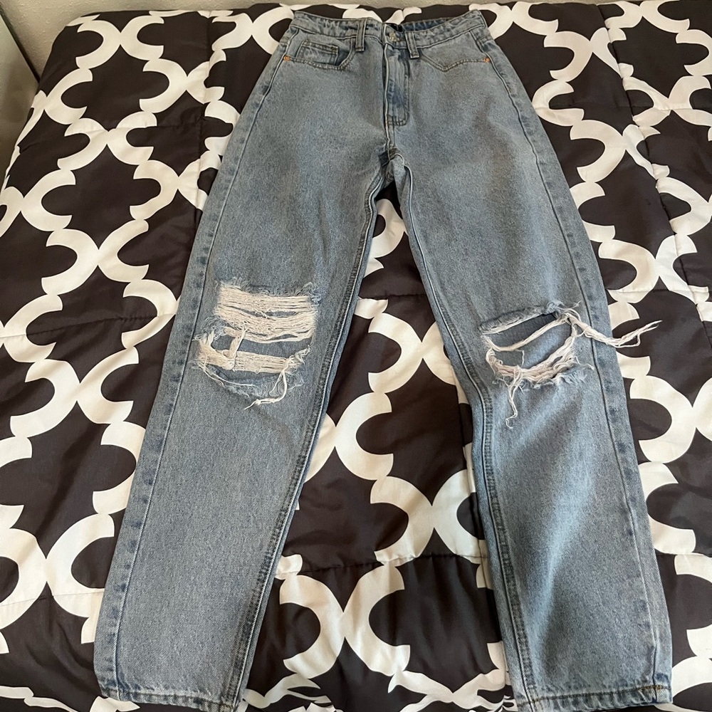 PrettyLittleThing Light Blue Distressed Jeans